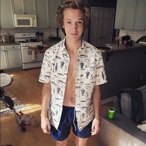 Meet your Posher, Chase